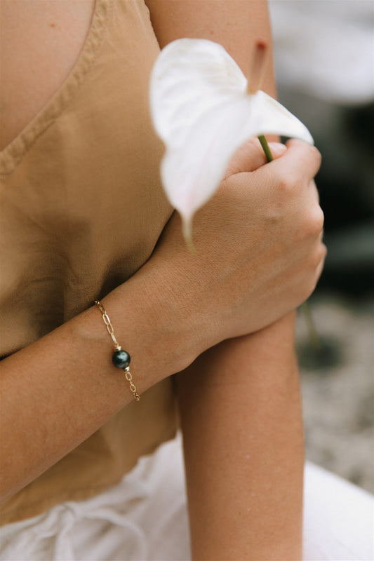 The Paperclip Bracelet