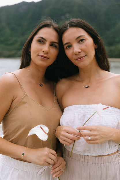 The Signature Floating Snake Chain