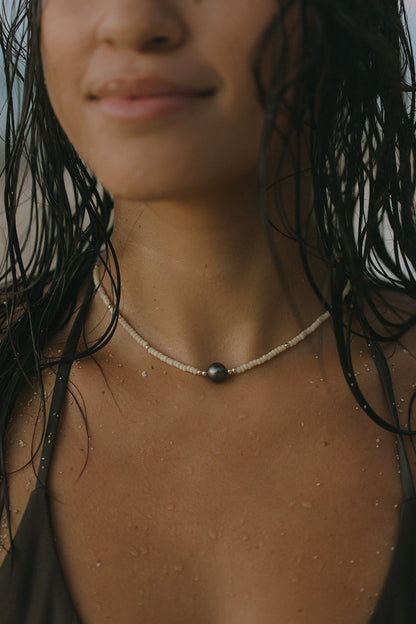 The Mini Beaded Necklace in Shell