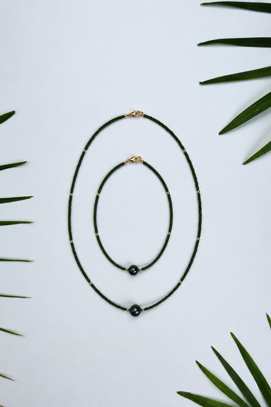 The Mini Beaded Necklace in Forest