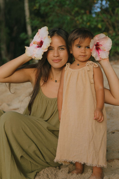 The Mini Beaded Necklace in Peach